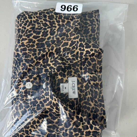 J Crew Button up Shirt Size M Leopard Print Long Sleeve Signature Fit - Picture 4 of 11
